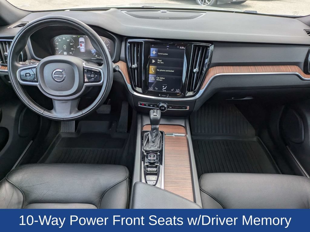Used 2020 Volvo V60 T5 Momentum FWD image 18