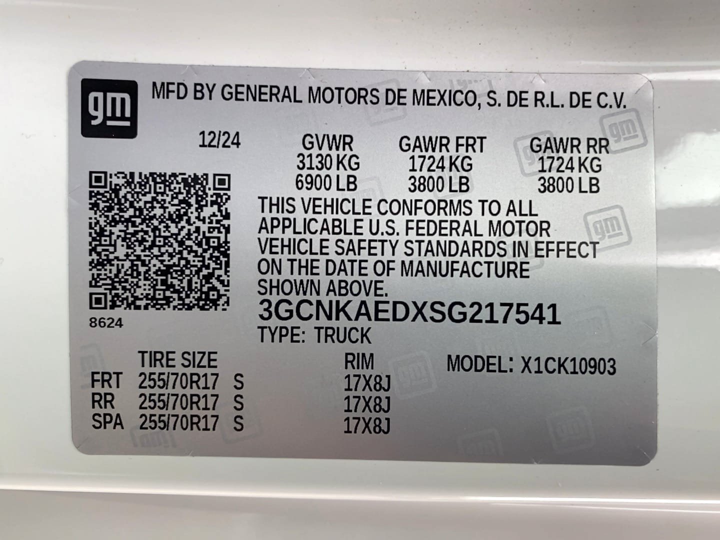 Used 2025 Chevrolet Silverado 1500 W/T w/ WT Value Package AWD/4WD image 14