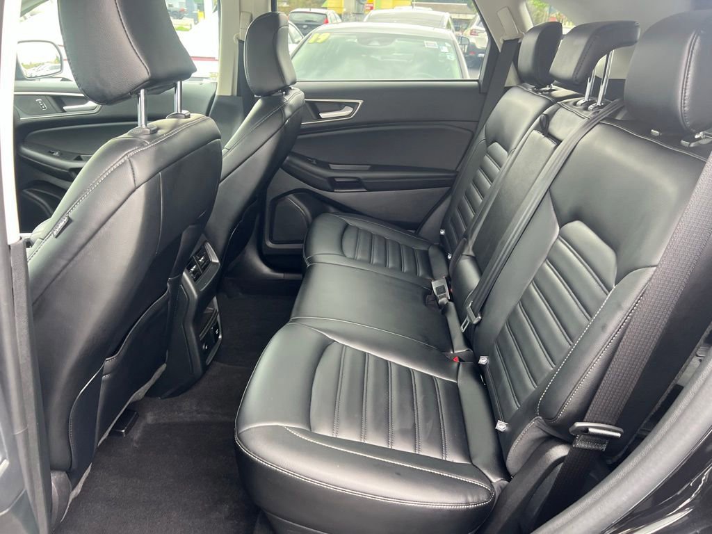 Certified 2024 Ford Edge SEL w/ Convenience Package AWD/4WD image 16