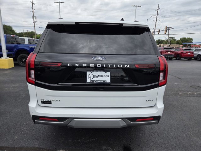 Certified 2025 Ford Expedition Max Platinum w/ Driver's Package AWD/4WD image 6