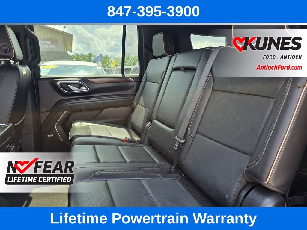 Used 2024 Chevrolet Suburban Premier AWD/4WD image 22