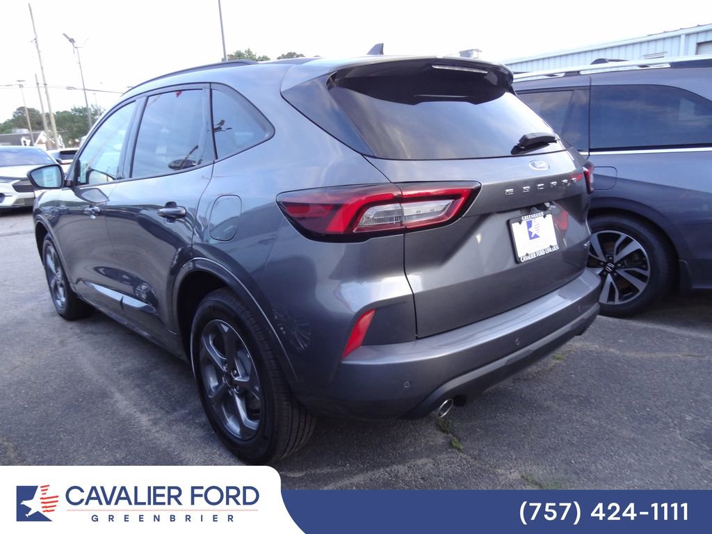 Certified 2023 Ford Escape ST-Line Select w/ Tech Pack #2 AWD/4WD image 4