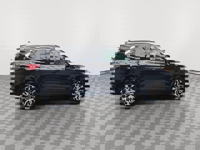 Certified 2022 Ford Escape Titanium w/ Class II Trailer Tow Package image 5