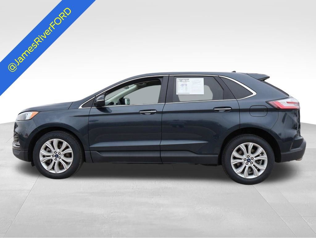 Certified 2022 Ford Edge Titanium image 2
