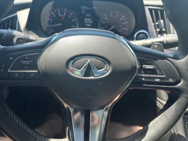 Used 2017 INFINITI Q60 Red Sport 400 RWD image 13