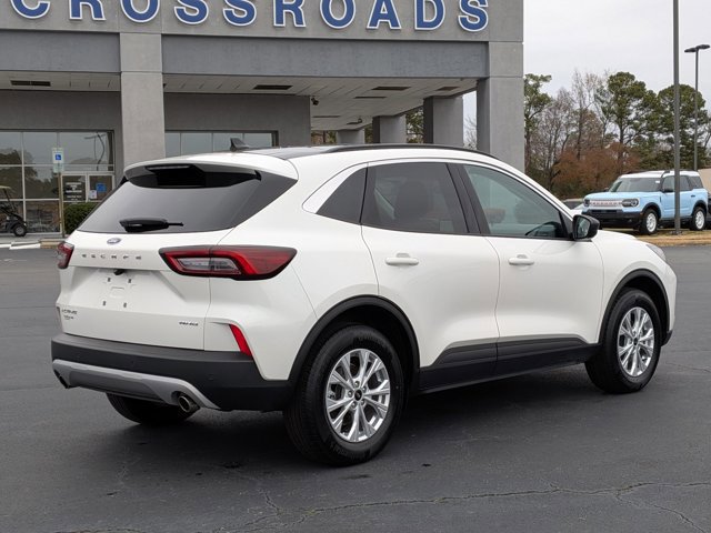 Certified 2023 Ford Escape Active w/ Tech Pack #2 image 5