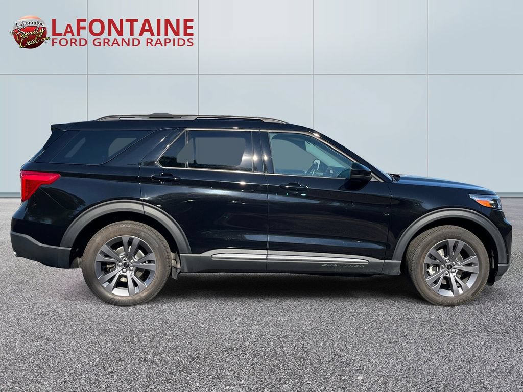 Certified 2023 Ford Explorer XLT w/ Equipment Group 202A AWD/4WD image 8