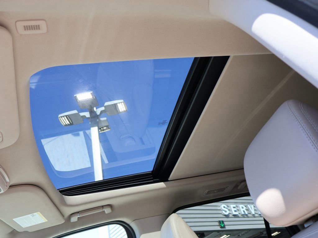 Certified 2024 Ford Expedition Limited image 27