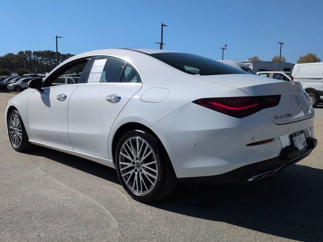 Used 2025 Mercedes-Benz CLA 250 4MATIC image 2