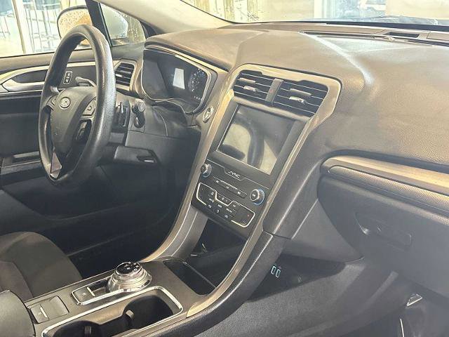Certified 2019 Ford Fusion SE image 27