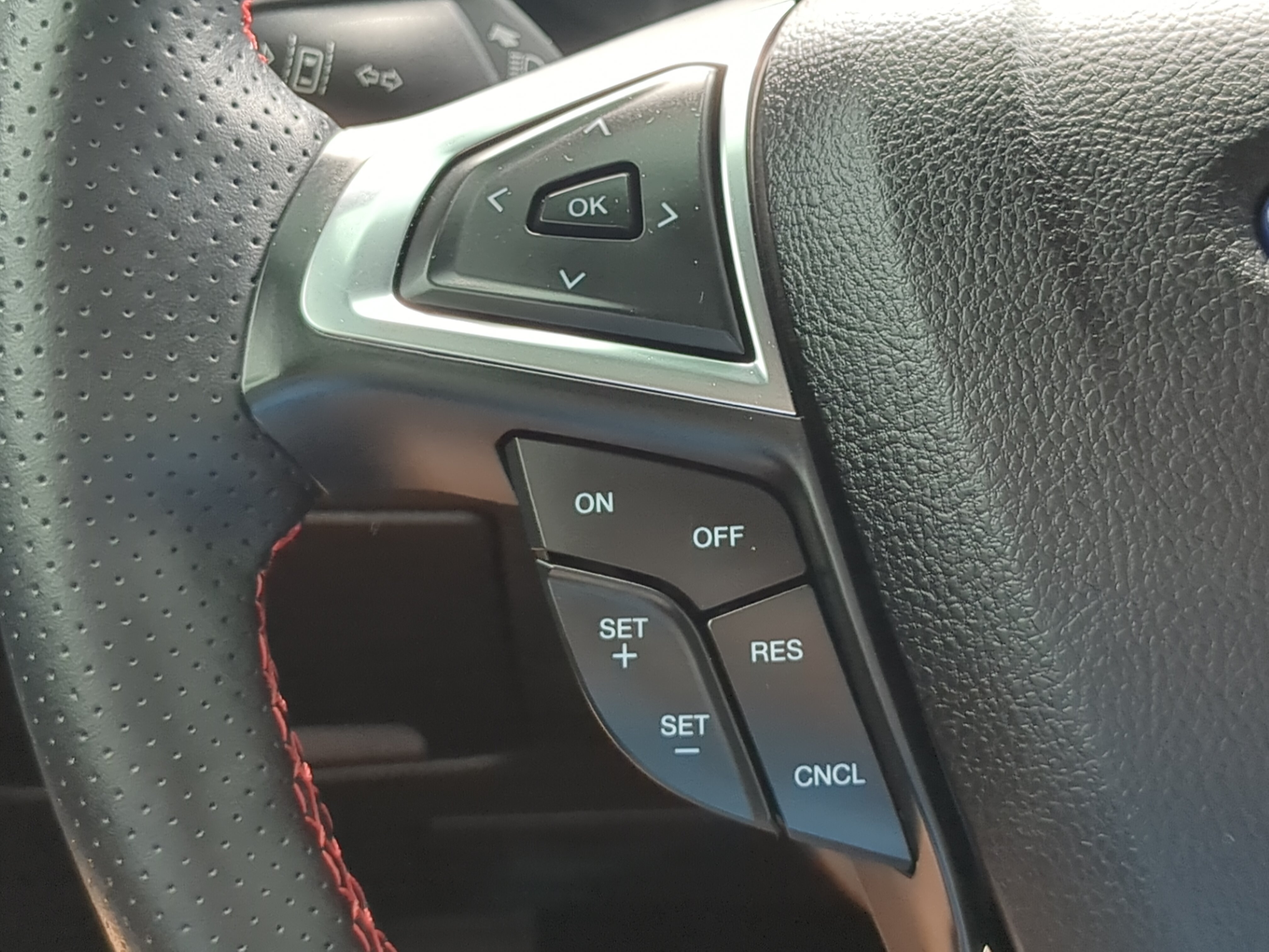 Certified 2022 Ford Edge ST-Line AWD/4WD image 23