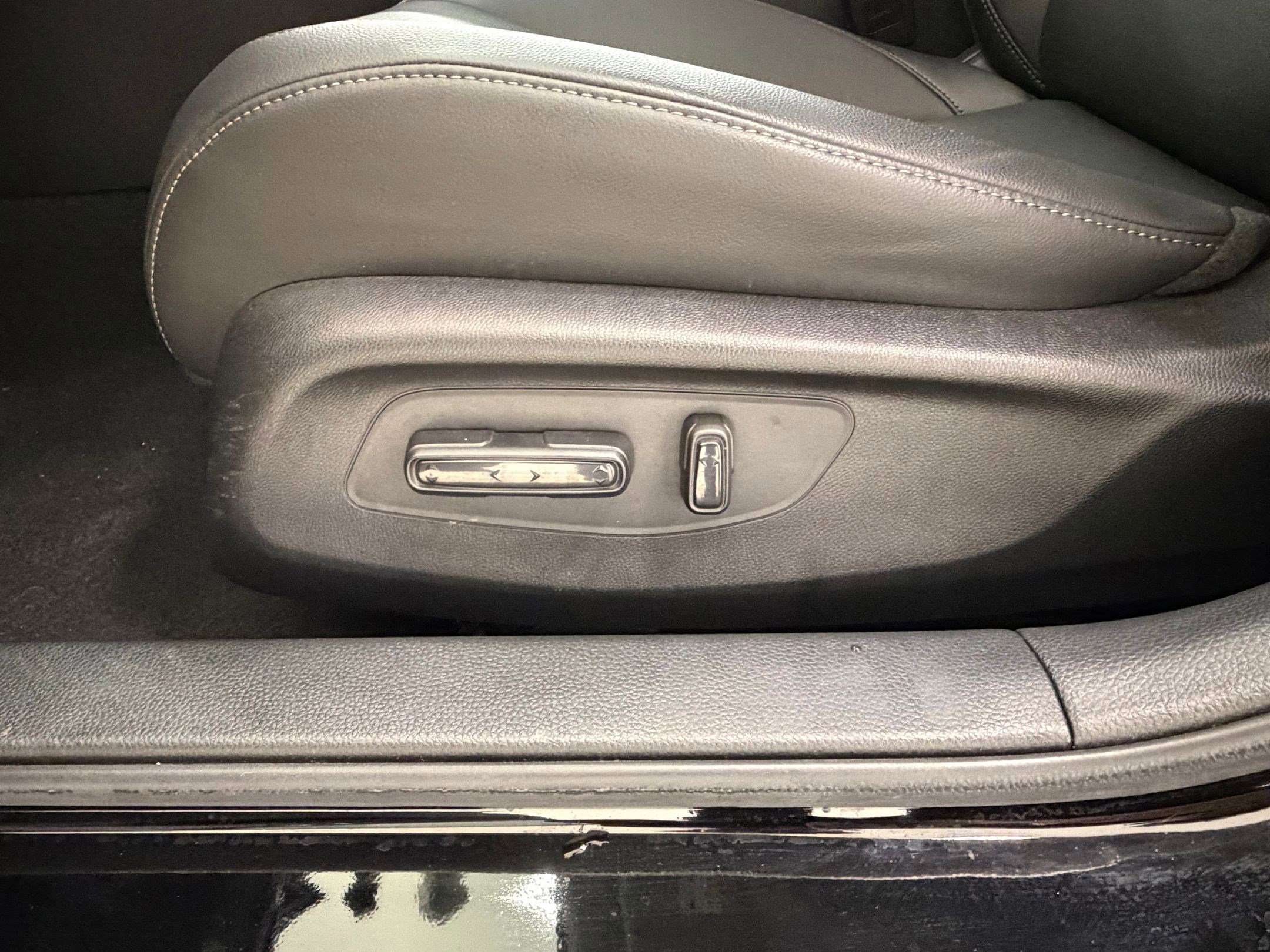 Used 2024 Honda Civic Touring image 15