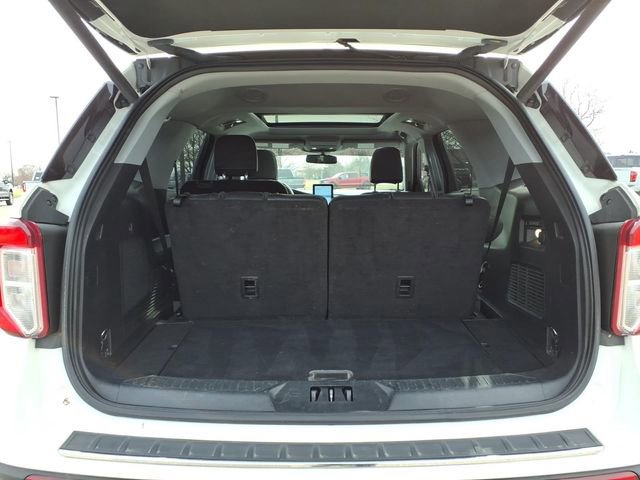Certified 2023 Ford Explorer Limited w/ Limited Technology Package image 9