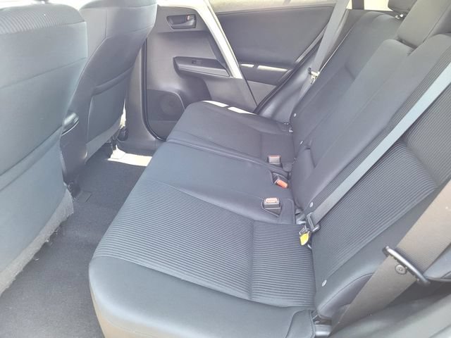 Used 2017 Toyota RAV4 LE w/ Carpet Mat Package AWD/4WD image 12
