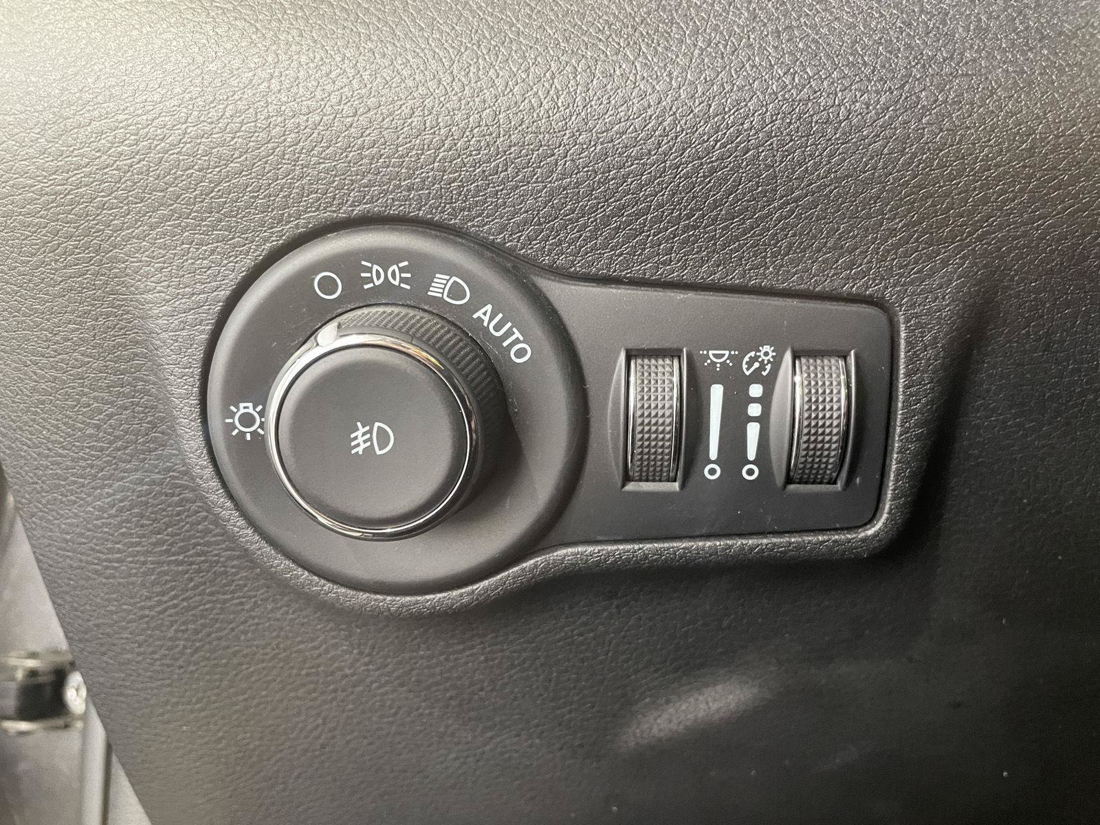 Used 2022 Jeep Compass Latitude AWD/4WD image 16
