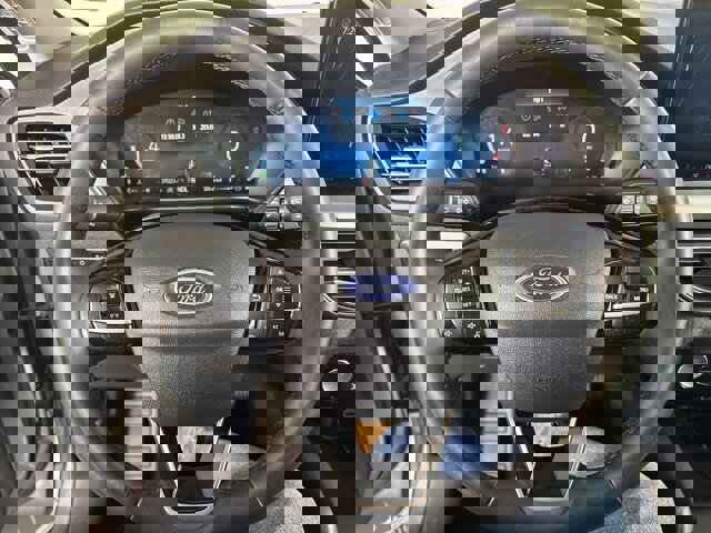 Certified 2024 Ford Escape Platinum image 11