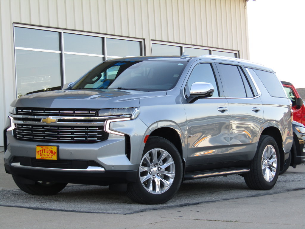 Used 2024 Chevrolet Tahoe Premier AWD/4WD image 12