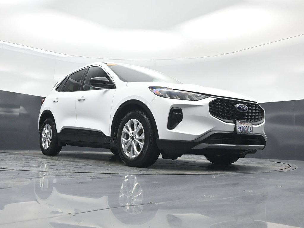 Certified 2023 Ford Escape Active FWD image 30