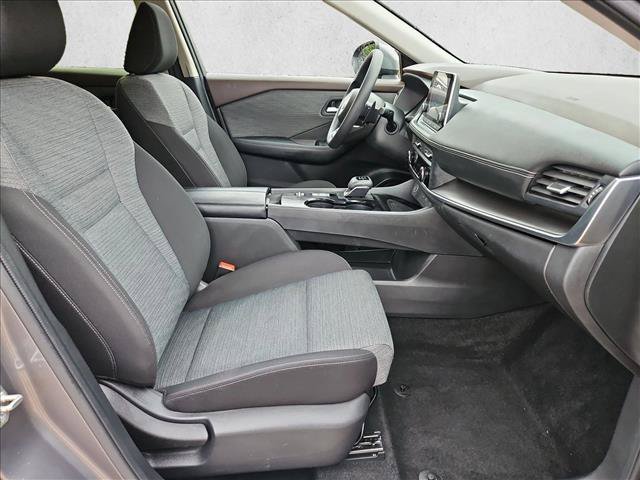 Used 2023 Nissan Rogue SV FWD image 20