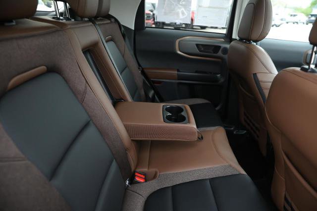 Certified 2025 Ford Bronco Sport Outer Banks w/ Outer Banks Tech Package+ AWD/4WD image 31