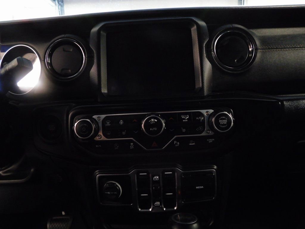 Used 2022 Jeep Wrangler Unlimited Sahara image 23