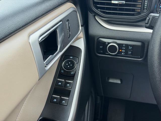 Certified 2024 Ford Explorer XLT image 18