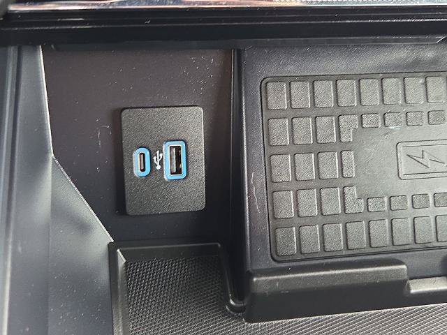 Certified 2022 Ford F150 Limited AWD/4WD image 13