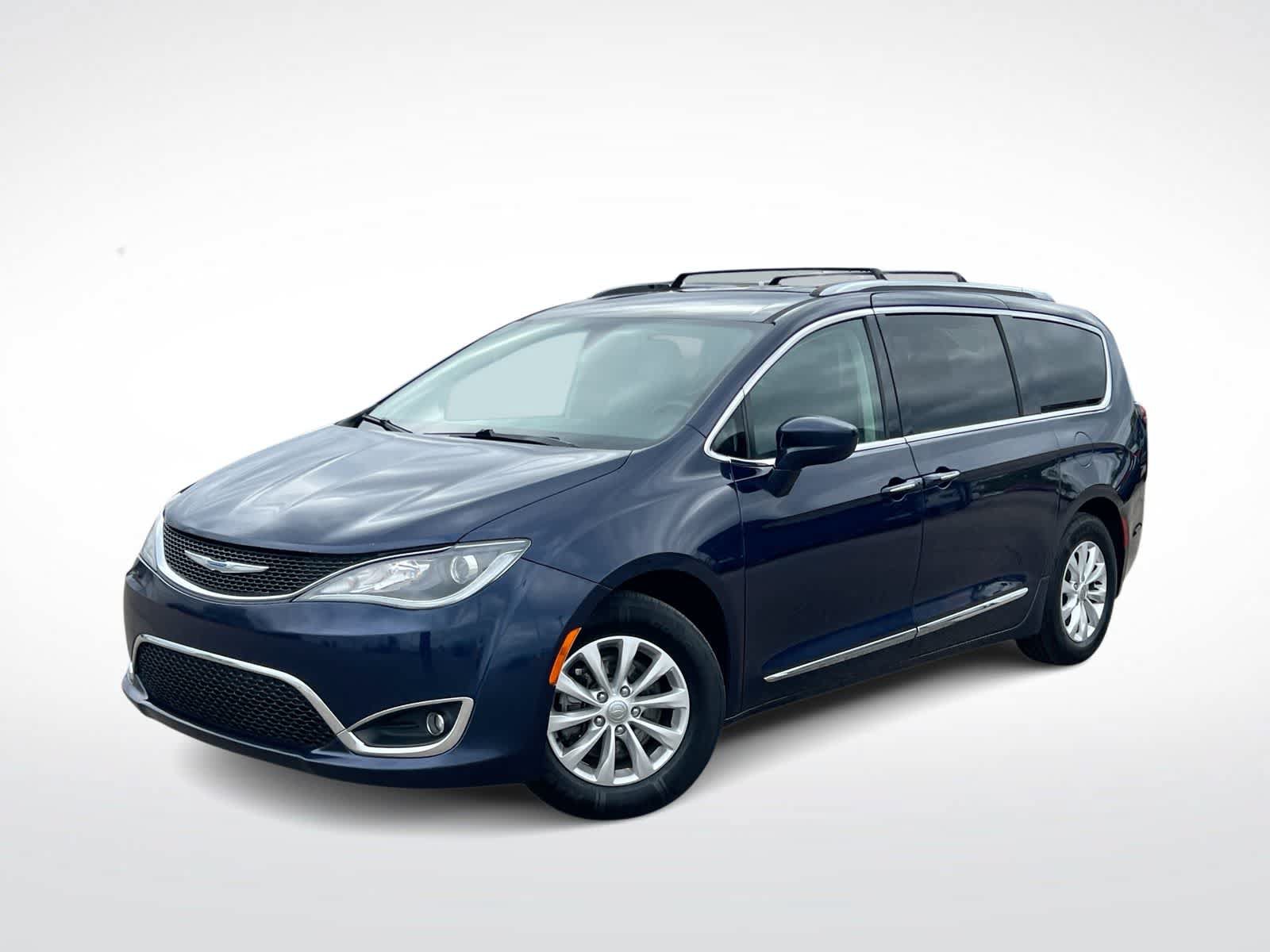Used 2018 Chrysler Pacifica Touring-L Plus