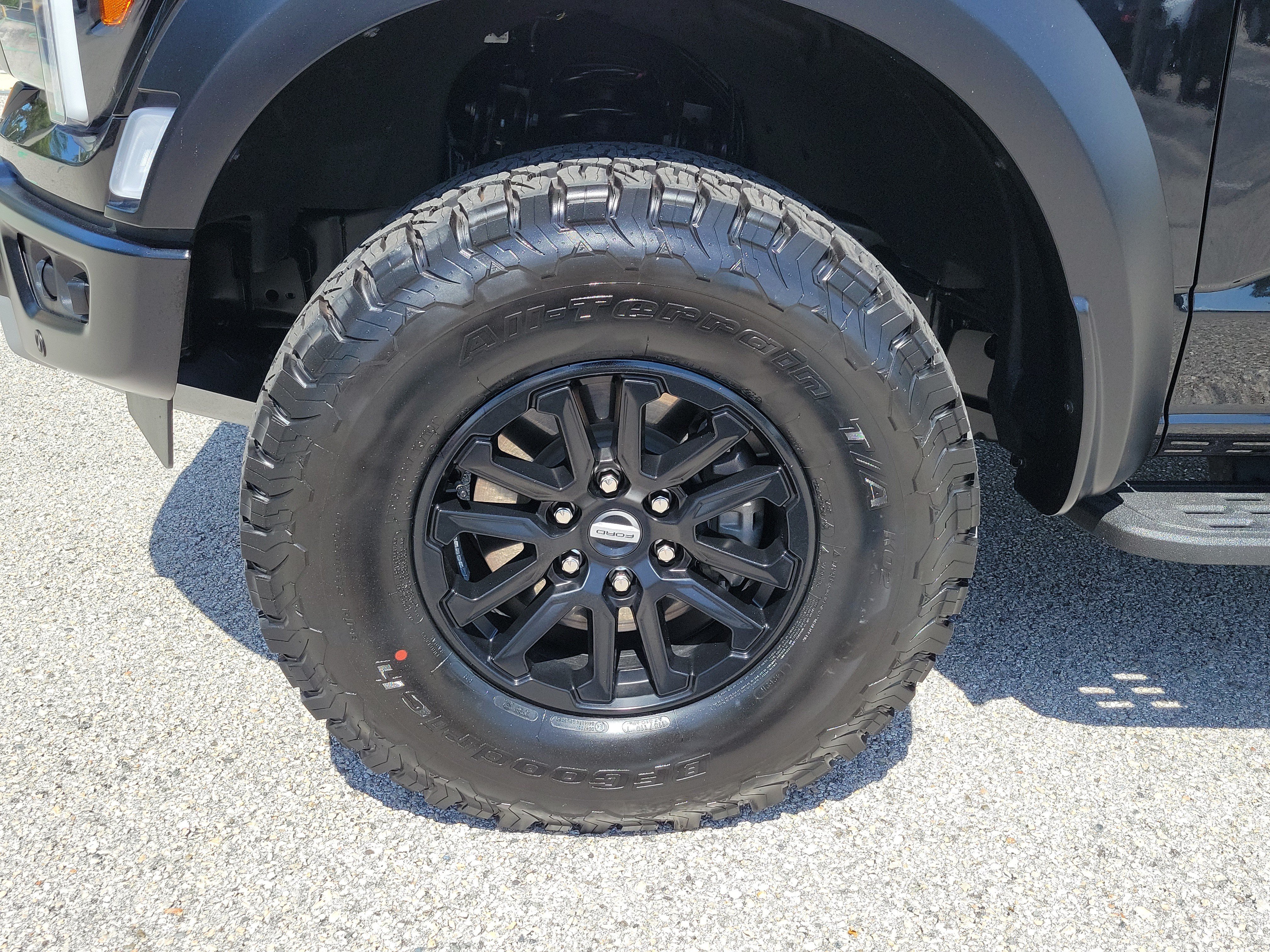 Certified 2024 Ford F150 Raptor AWD/4WD image 5