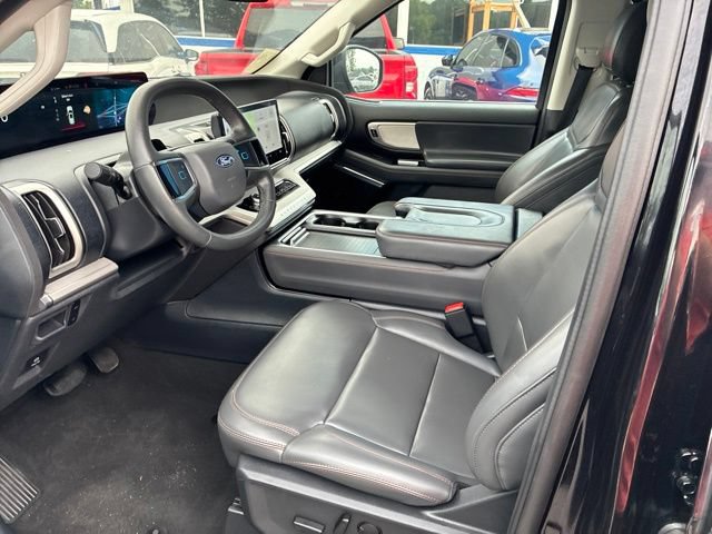 Certified 2025 Ford Expedition Active RWD image 61
