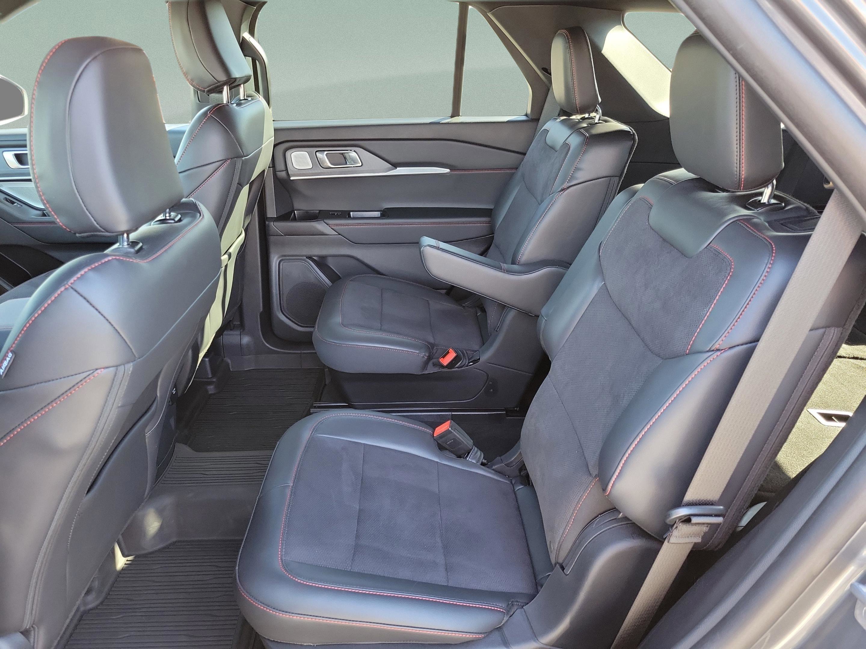 Certified 2025 Ford Explorer ST w/ Sun And Sound Package image 24