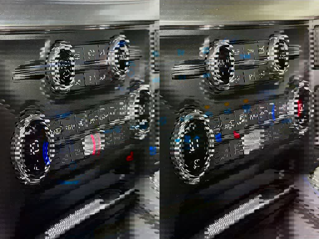 Certified 2021 Ford F150 Lariat w/ Tow Technology Package image 18