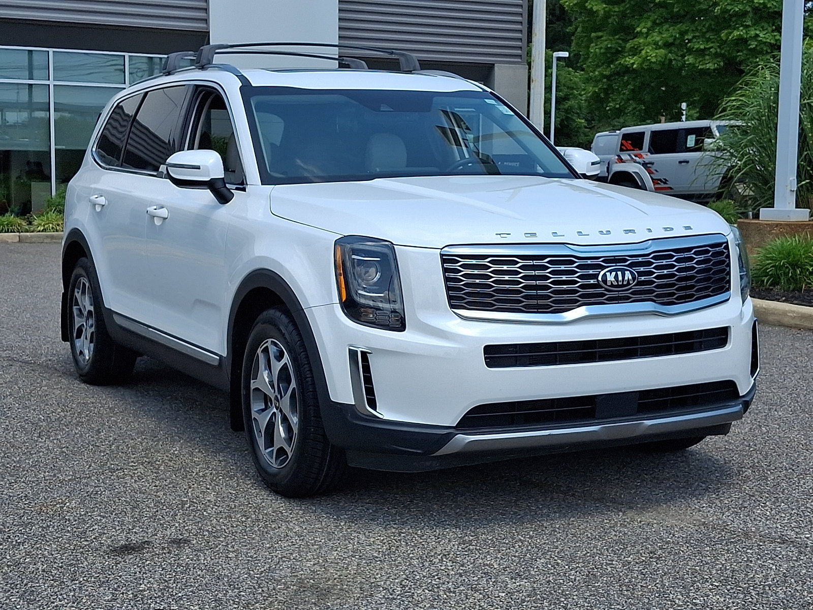 Used 2021 Kia Telluride EX AWD/4WD image 2