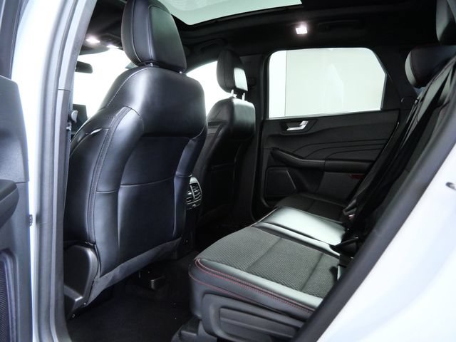 Certified 2023 Ford Escape ST-Line w/ Tech Pack #1 AWD/4WD image 14