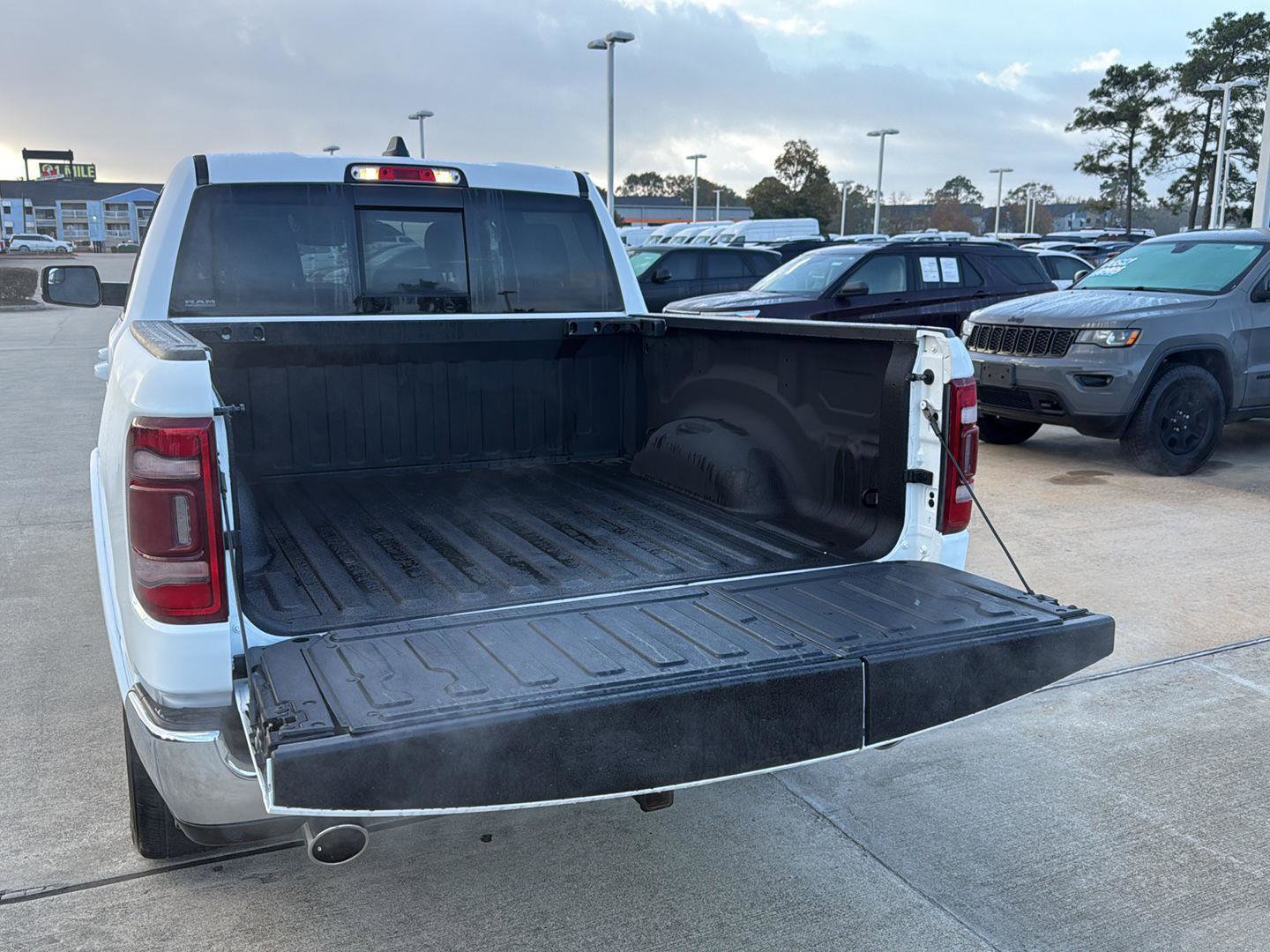 Used 2020 RAM 1500 Limited image 8