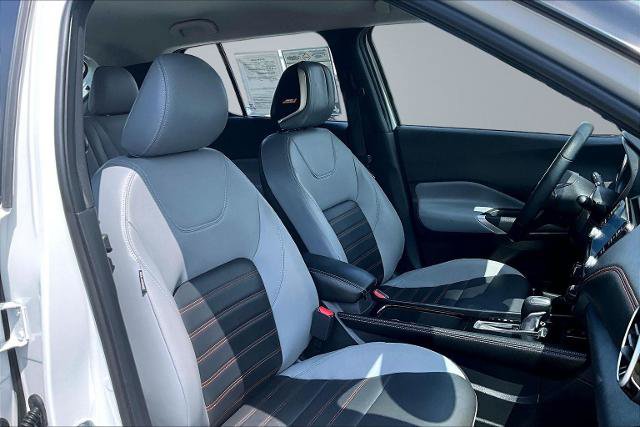 Used 2023 Nissan Kicks SR w/ SR Premium Package FWD image 7
