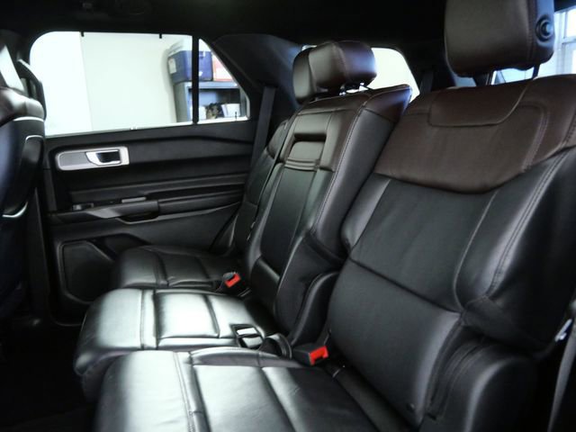 Certified 2020 Ford Explorer Platinum image 14