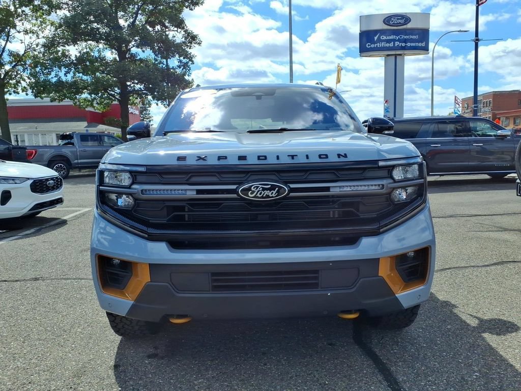 Certified 2025 Ford Expedition Tremor AWD/4WD image 3