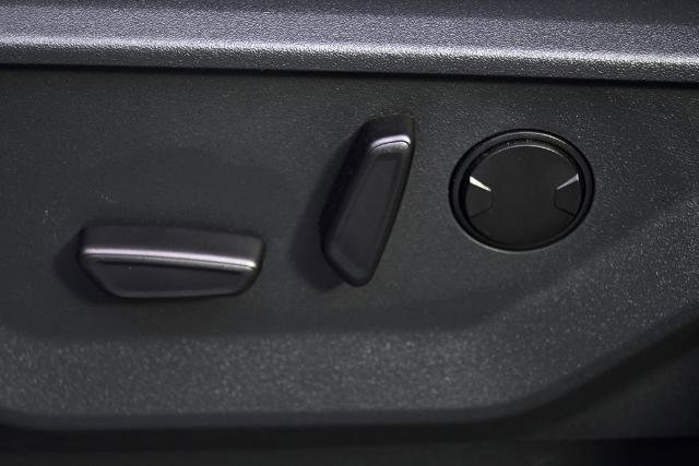 Certified 2025 Ford Expedition Active image 14