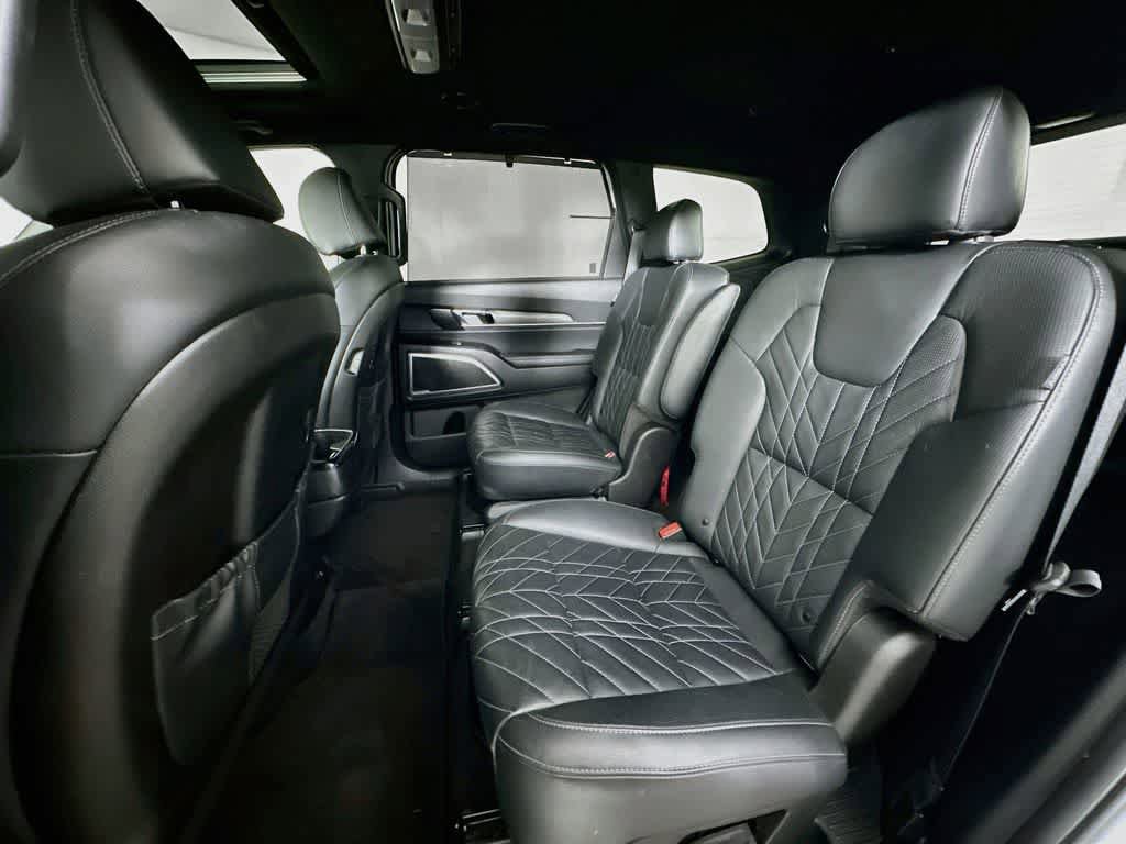 Used 2024 Kia Telluride EX X-Line AWD/4WD image 13