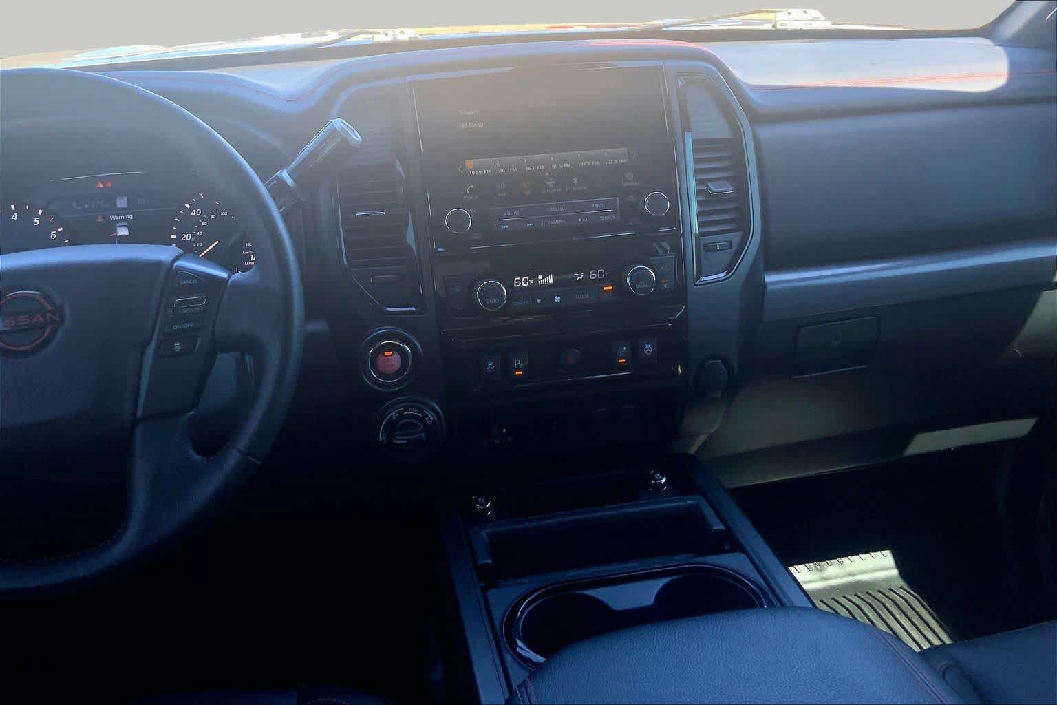 Used 2024 Nissan Titan PRO-4X w/ Pro-4x Convenience Package AWD/4WD image 7
