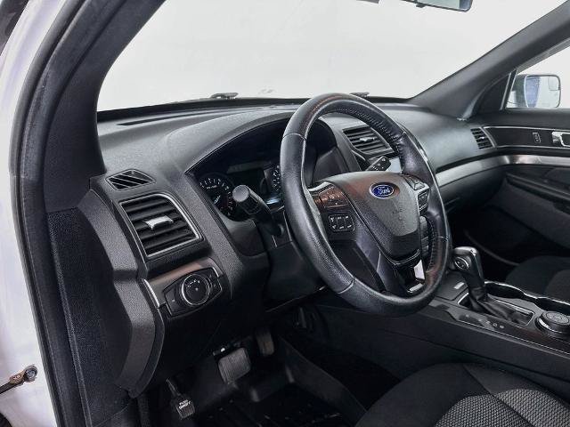 Certified 2019 Ford Explorer XLT AWD/4WD image 9