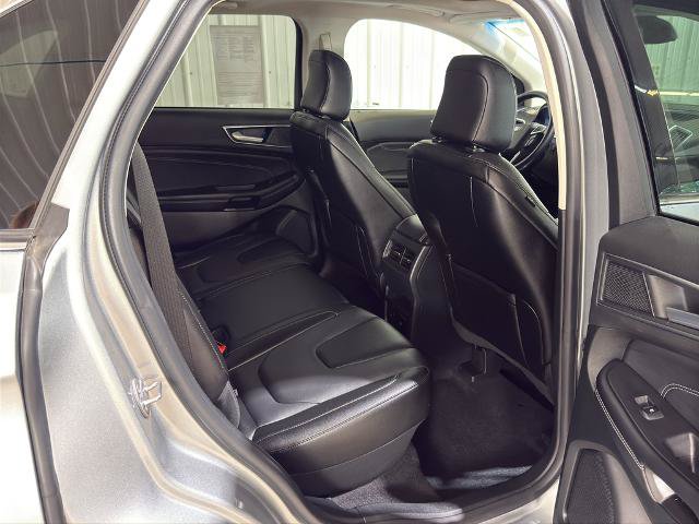 Certified 2022 Ford Edge Titanium AWD/4WD image 28