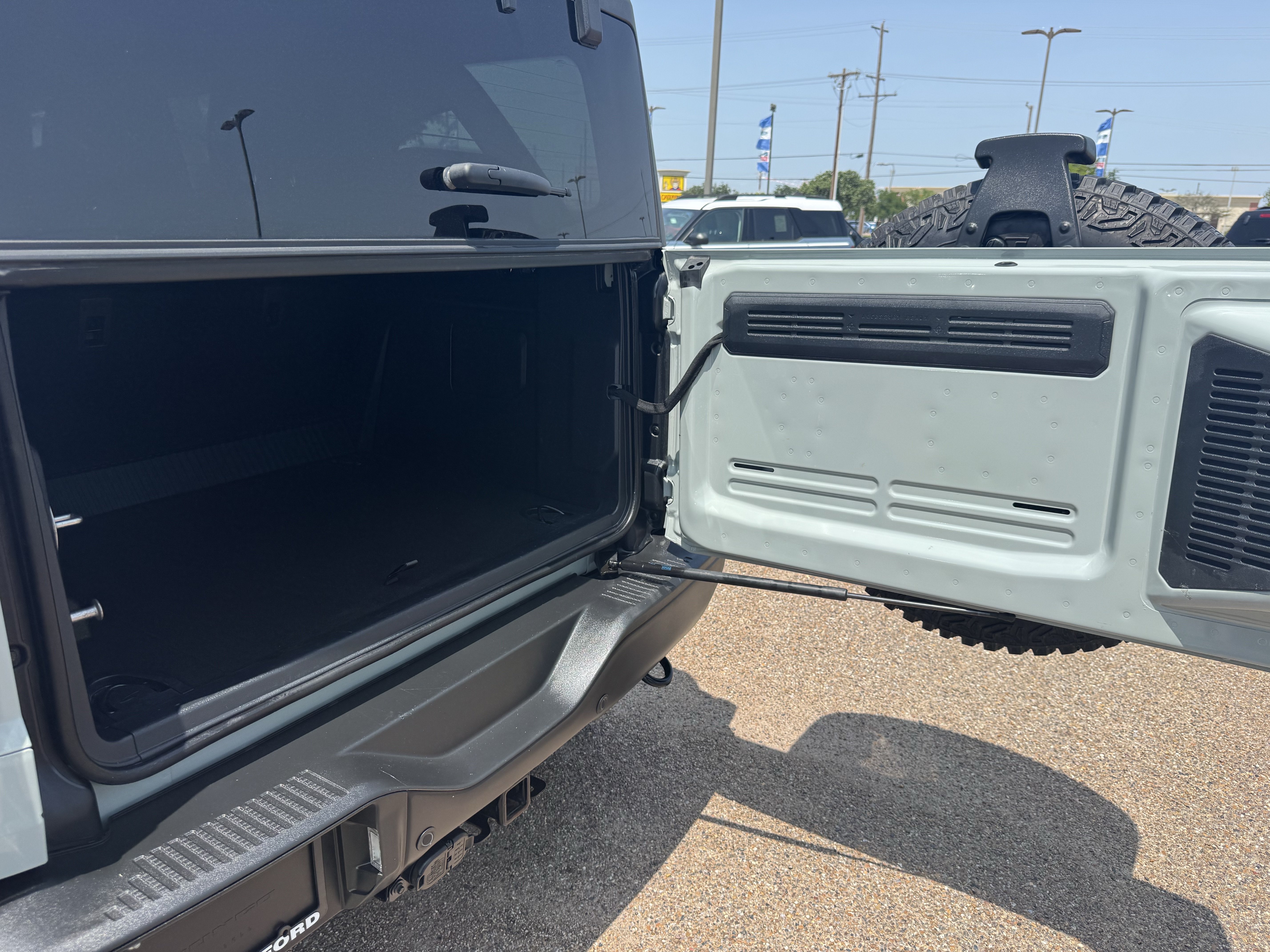 Certified 2023 Ford Bronco Badlands AWD/4WD image 26
