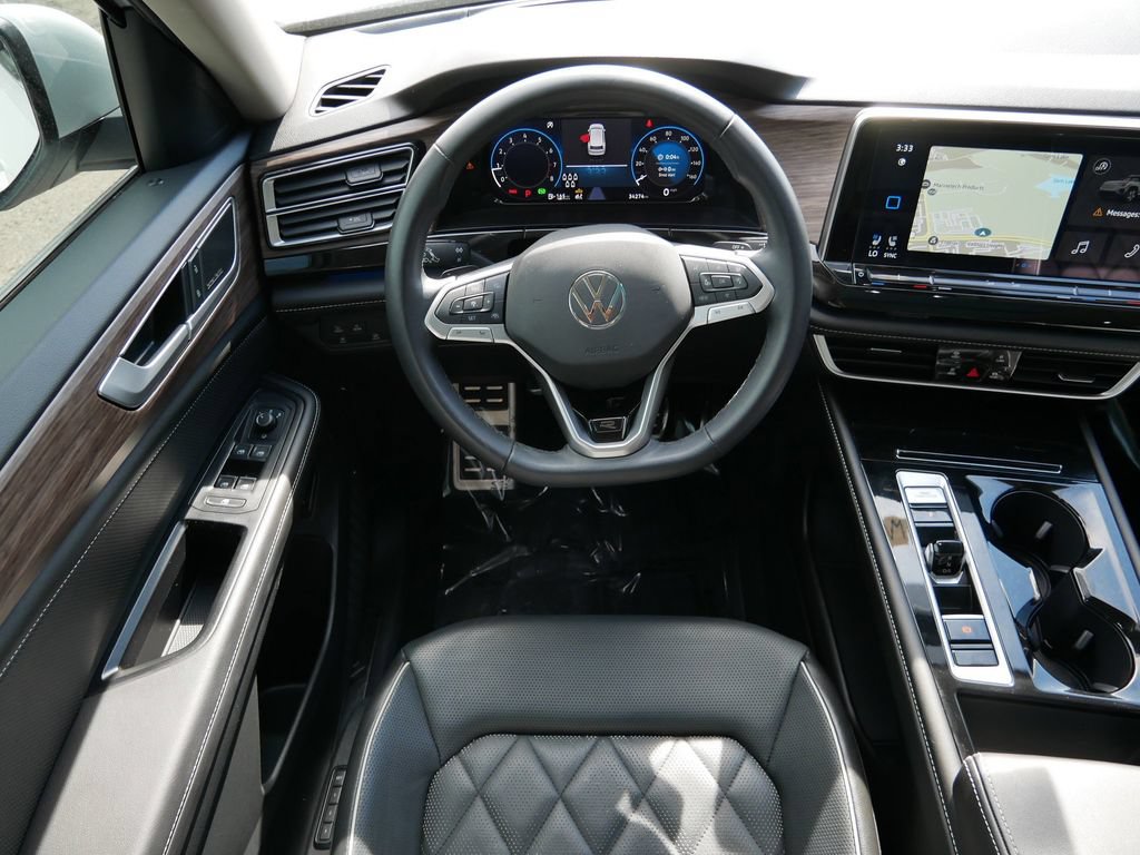 Used 2024 Volkswagen Atlas SEL Premium R-Line AWD/4WD image 12