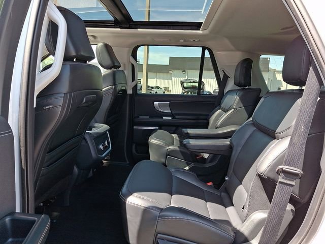 Certified 2025 Ford Expedition Platinum AWD/4WD image 10