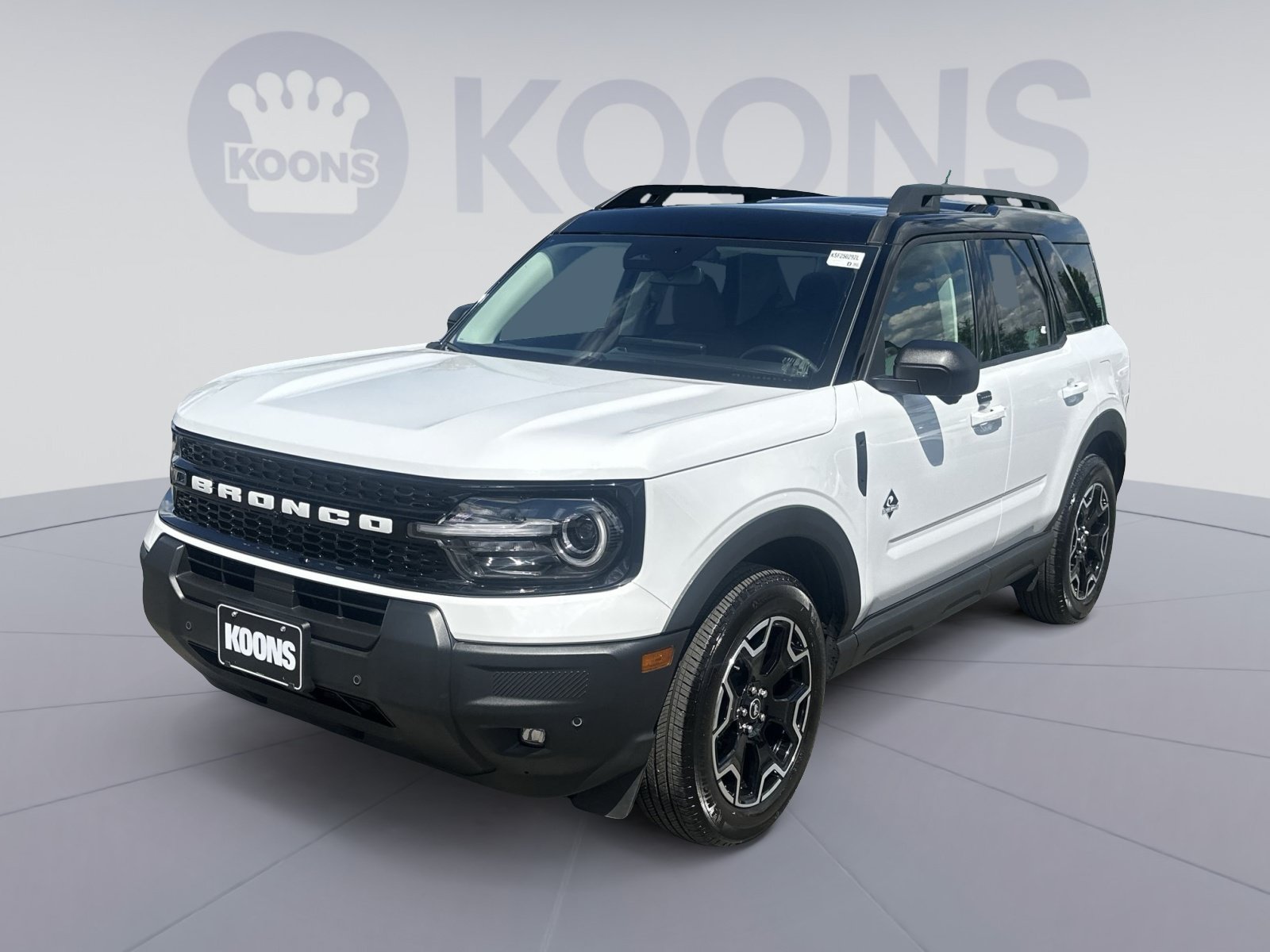 Certified 2025 Ford Bronco Sport Outer Banks w/ Outer Banks Tech Package+ AWD/4WD image 1