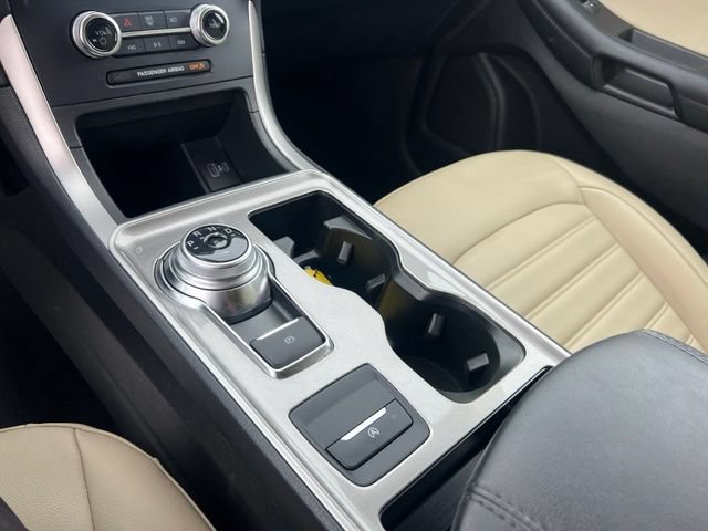 Certified 2024 Ford Edge SEL w/ Convenience Package AWD/4WD image 15