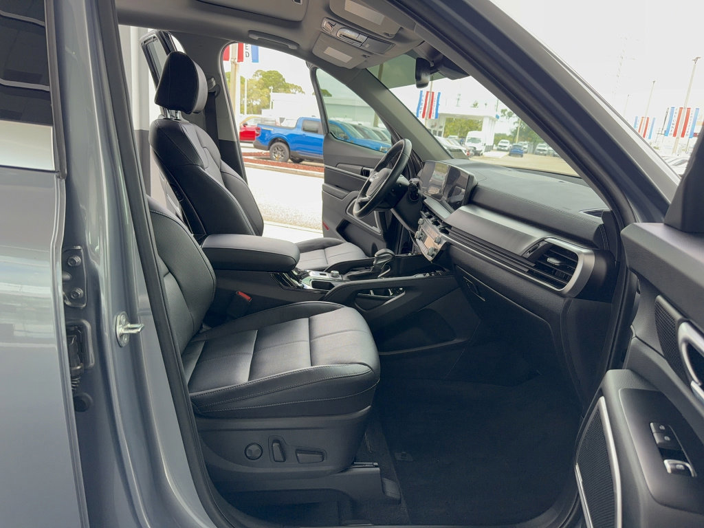 Used 2025 Kia Telluride EX image 15