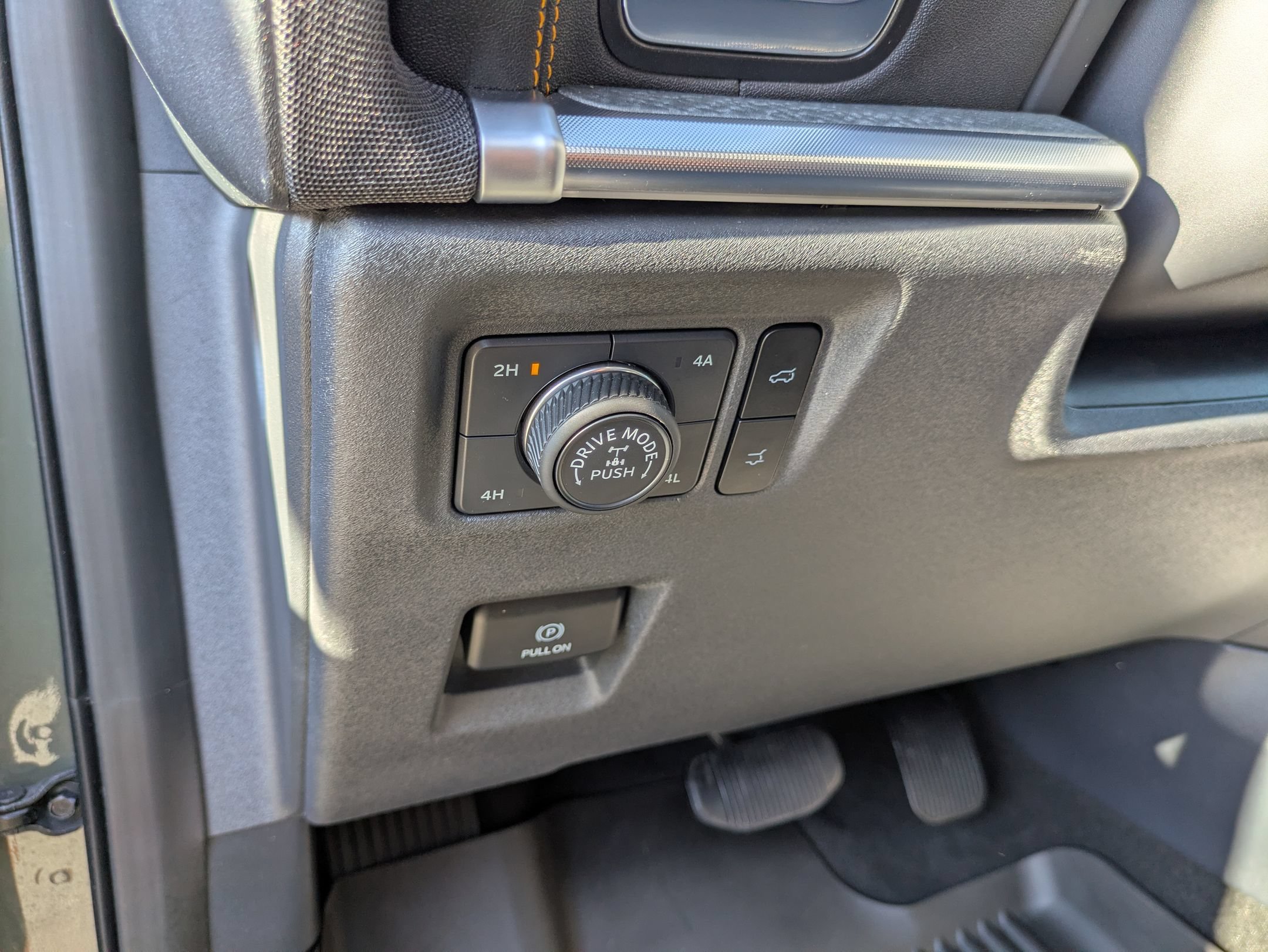 Certified 2025 Ford Expedition Tremor AWD/4WD image 17